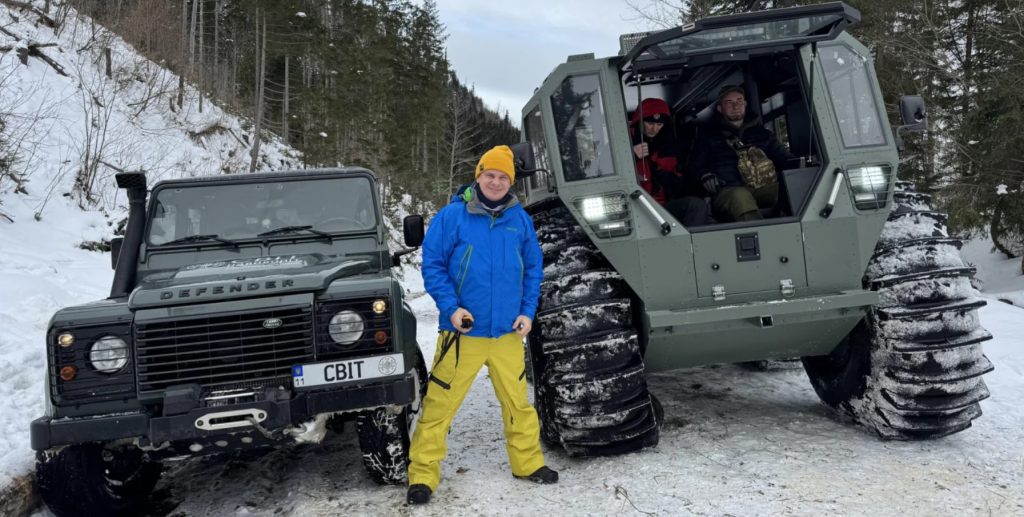 Дмитра Комарова звинувачують у незаконному джипінгу в Карпатах