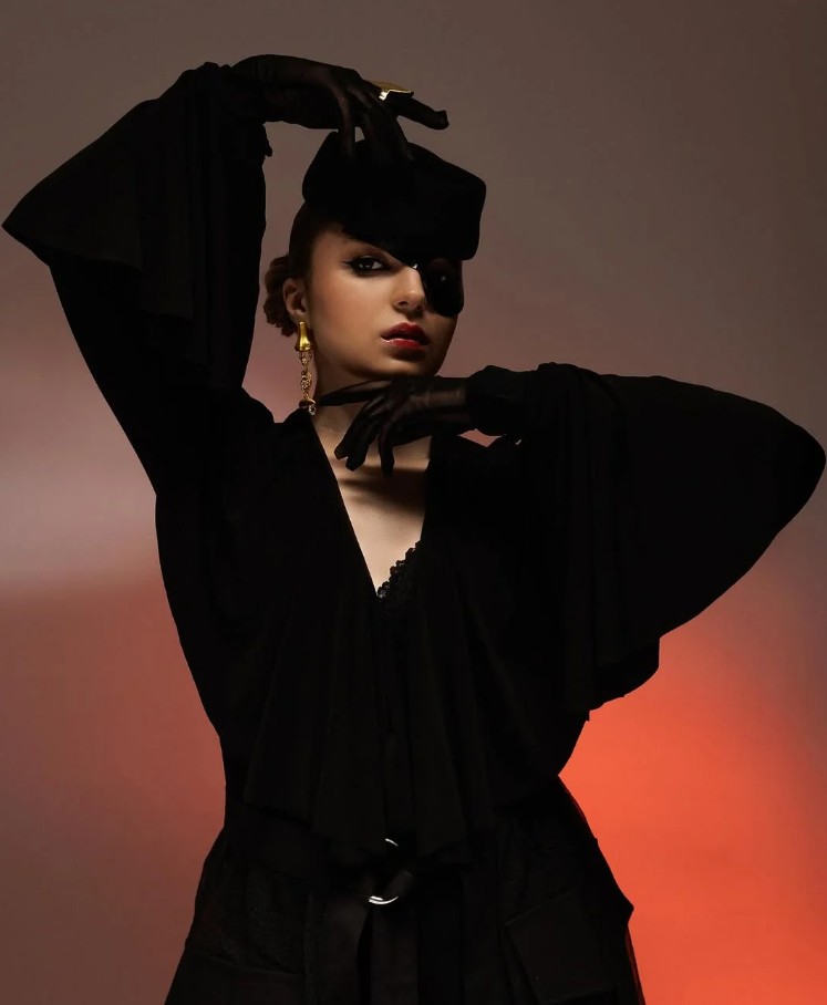 Klavdia Petrivna вперше показала обличчя крупним планом